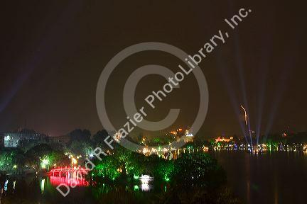 Night view of Hoan Kiem Lake and the Huc Bridge in Hanoi, Vietnam.