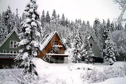 Winter weather at the Snoqualmie Pass summit along Interstate 90 through the Cascade Range in Washington, USA.