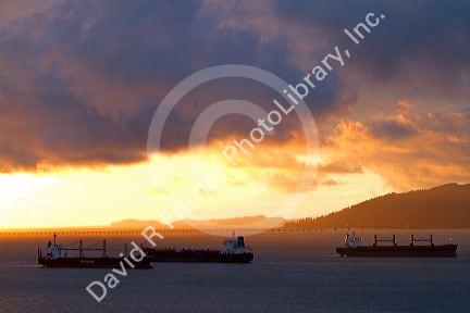 Sunset on the Columbia River at Astoria, Oregon, USA.