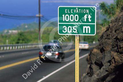 A road sign in meters and feet in Hawaii.