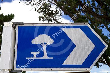 Road sign showing that a picnic site is near on the North Island of New Zealand.
