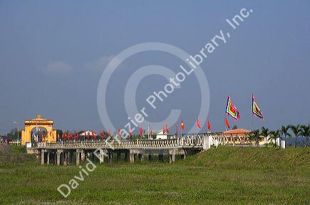 Memorial portal to Ho Chi Minh at the Hien Luong Bridge spanning the Ben Hai River in Quang Tri Province, Vietnam.