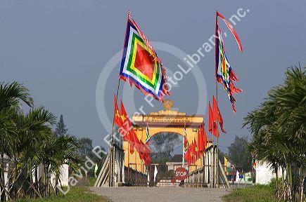 Memorial portal to Ho Chi Minh at the Hien Luong Bridge spanning the Ben Hai River in Quang Tri Province, Vietnam.