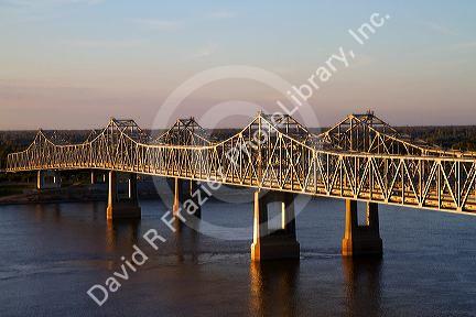 The Natchez-Vidalia Bridges spanning the Mississippi River between Vidalia, Louisiana and Natchez, Mississippi, USA.