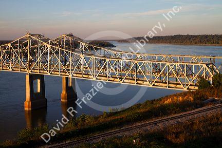 The Natchez-Vidalia Bridges spanning the Mississippi River between Vidalia, Louisiana and Natchez, Mississippi, USA.