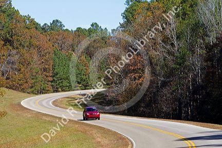 Natchez Trace Parkway operated by the National Park Service commemorates the historic Old Natchez Trace in Mississippi, USA.