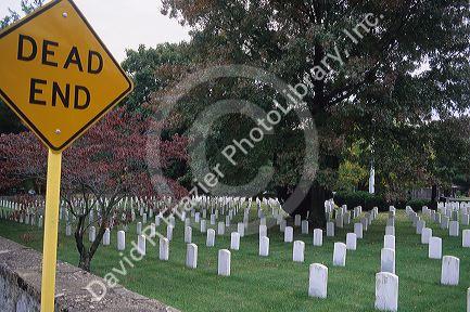 A civil war cemetery and dead end road sign in Staunton, Virginia.