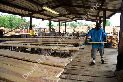 Manufacturing kiln dried hardwood lumber in Des Arc, Arkansas.
